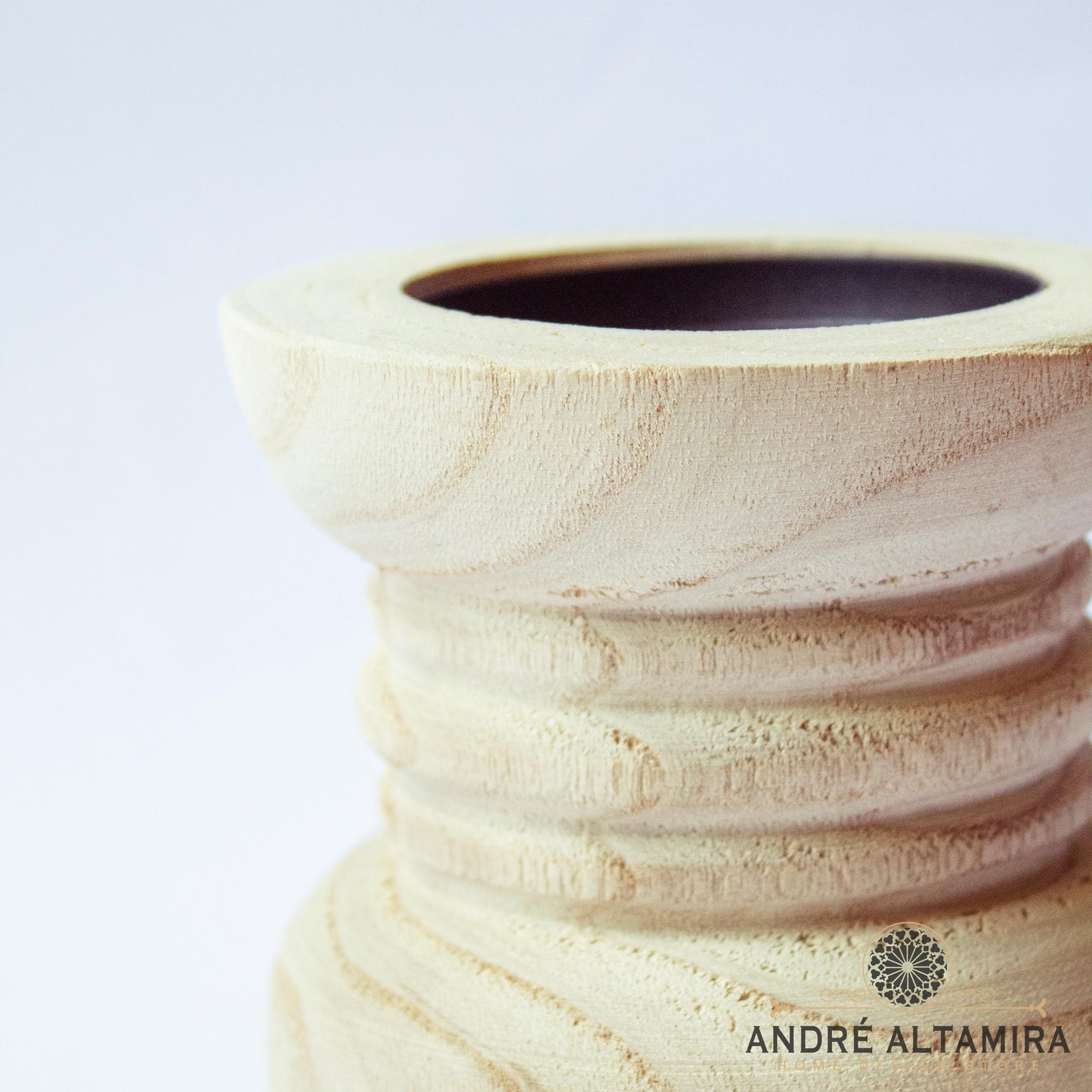 PORTAVELAS DE MADERA COLOR NATURAL