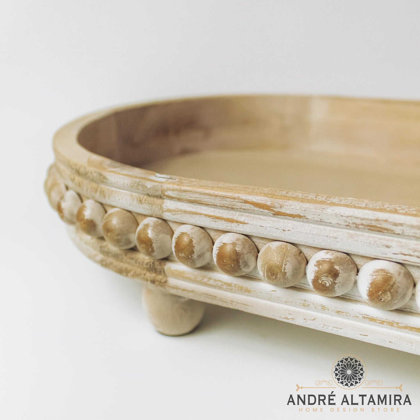 BANDEJA DECORATIVA DE MADERA CON RELIEVE