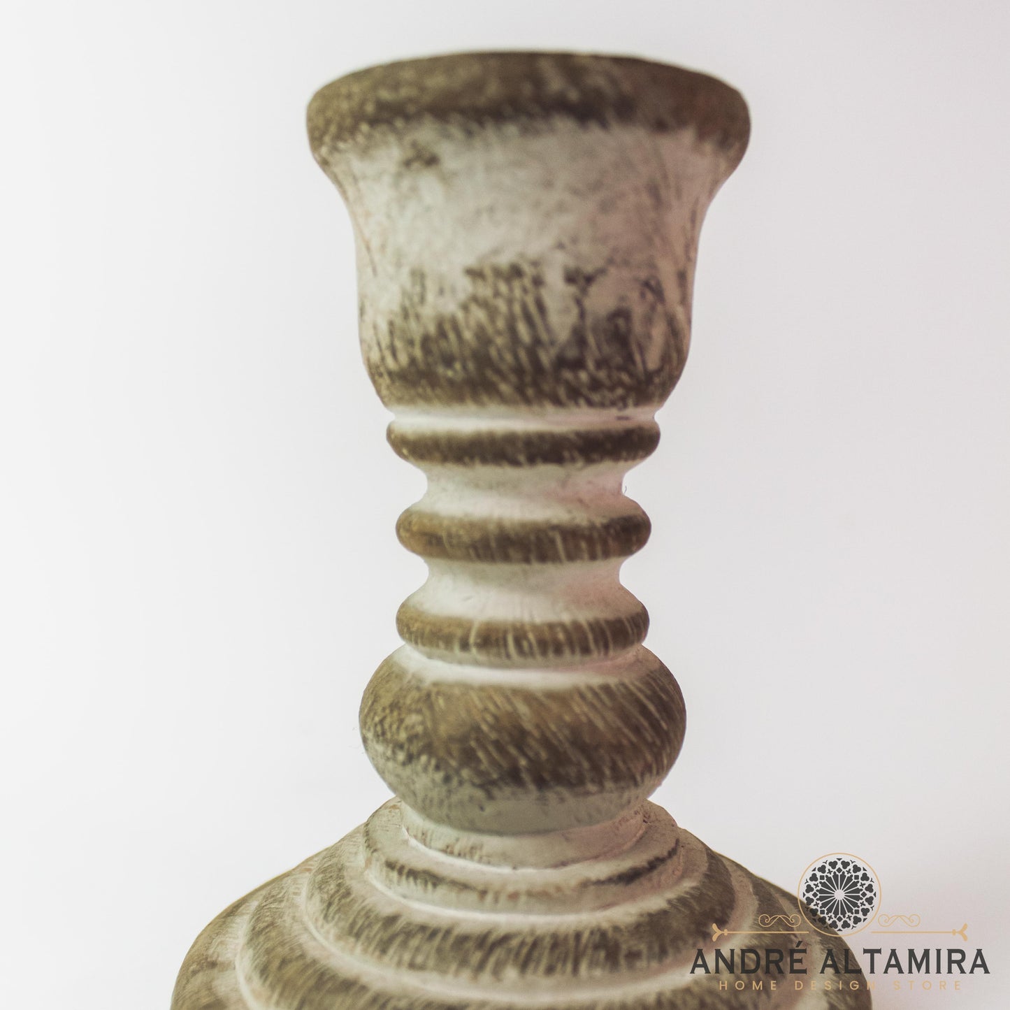 CANDELABRO VINTAGE TAN Y BLANCO