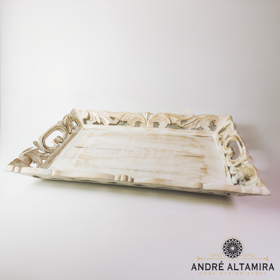 BANDEJA DECORATIVA DE MADERA TALLADA