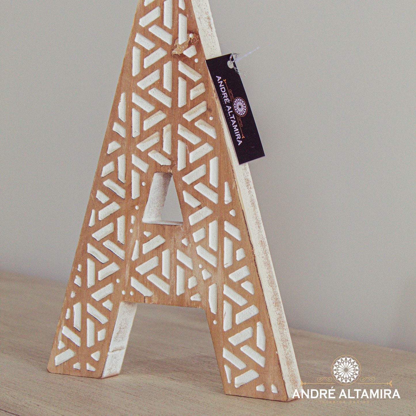 LETRA DECORATIVA "A"