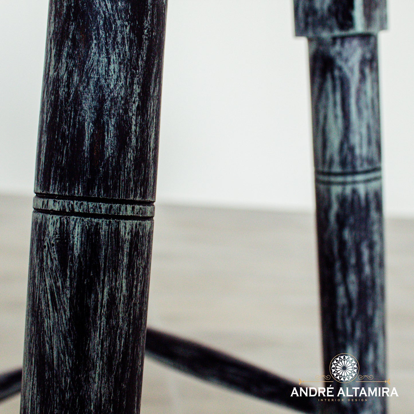 TABURETE DE MADERA VINTAGE