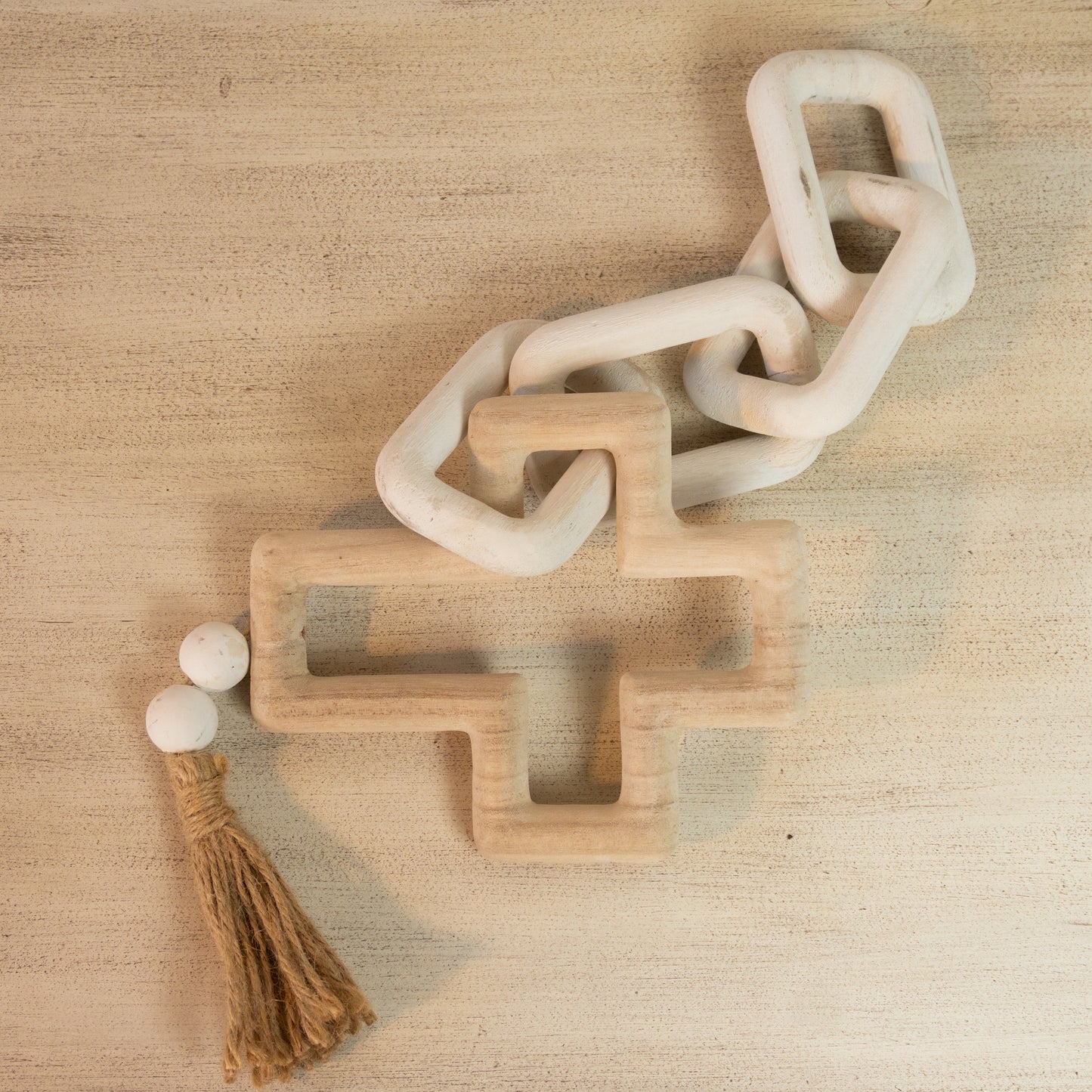 CADENA DE MADERA CON CRUZ