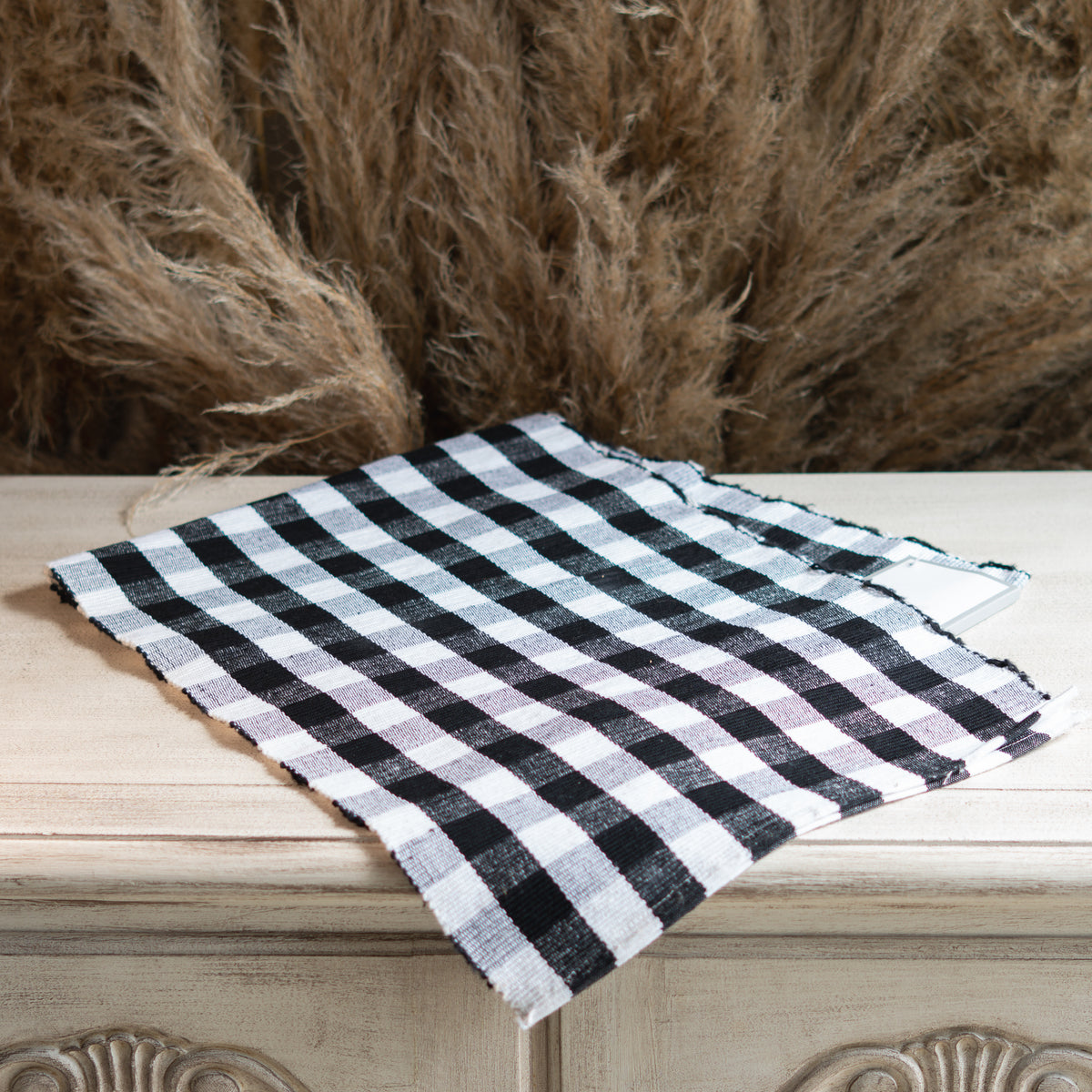 THROW PARA MESA CUADROS BLANCOS Y NEGROS
