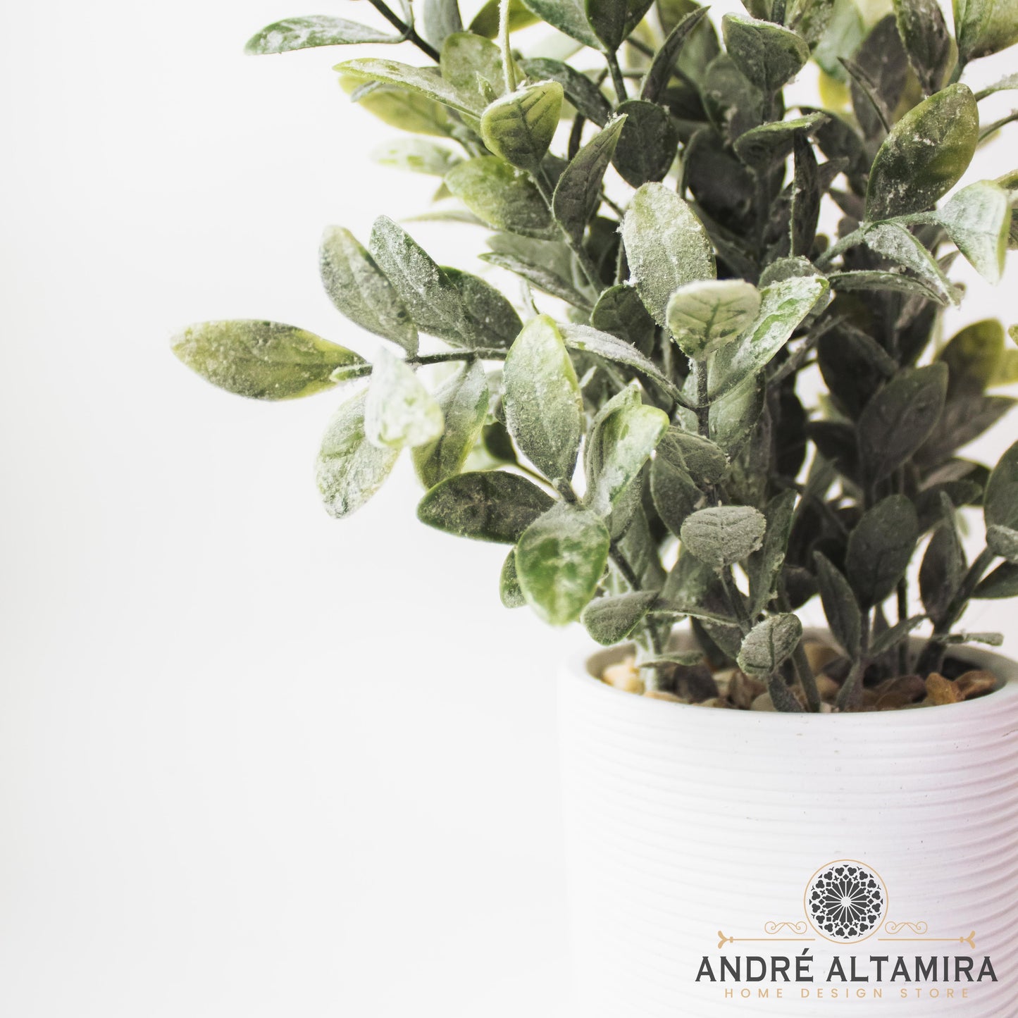 PLANTA DECORATIVA ARTIFICIAL CON MACETA BLANCA