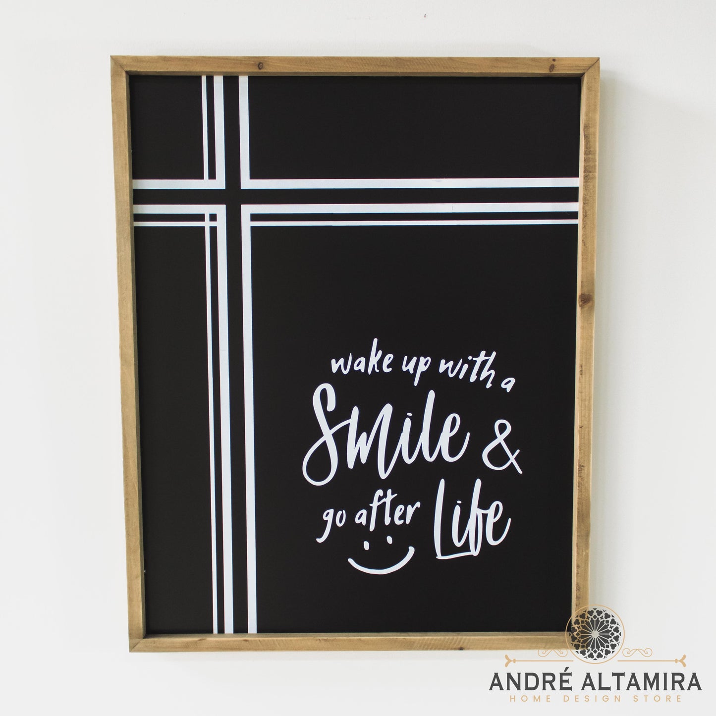 CUADRO DECORATIVO DE MADERA COLOR NEGRO SMILE 48CM X 60CM