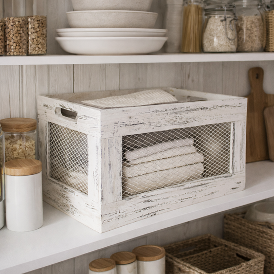 CANASTA DE MADERA BLANCA CON GRIS